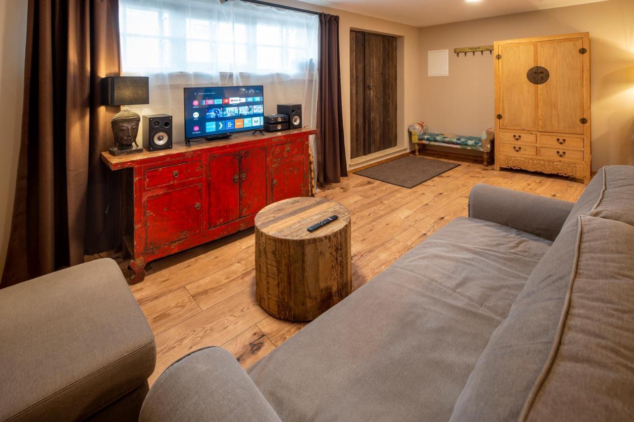 Prague West - Studio Chyne Terrace Extérieur photo